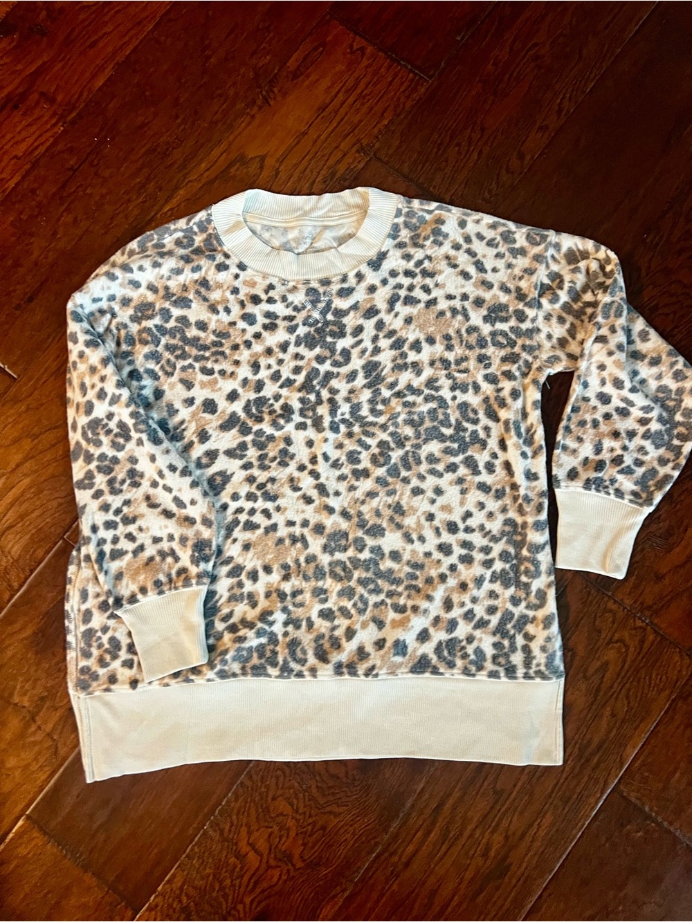 Aerie Leopard Print Plush Sweatshirt | XS | Cozy Fleece Pullover